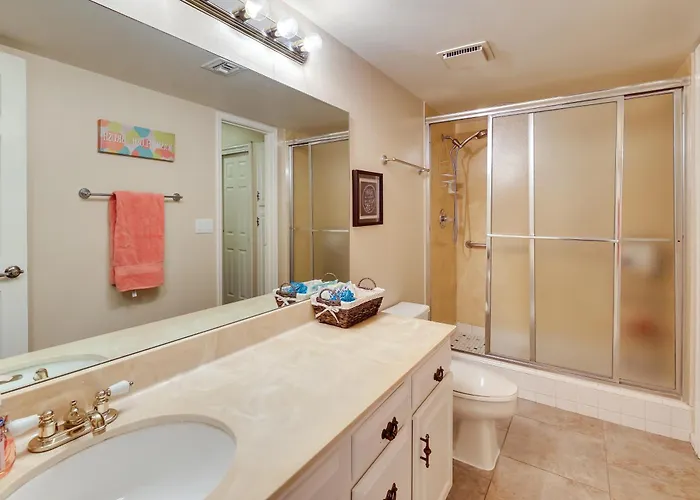 Golf, Hike, Swim: Your Perfect Desert Oasis Escape Holiday home *