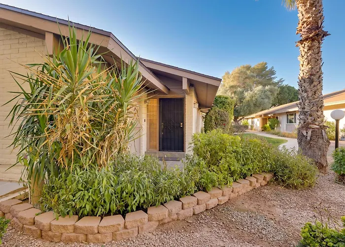 Golf, Hike, Swim: Your Perfect Desert Oasis Escape Holiday home